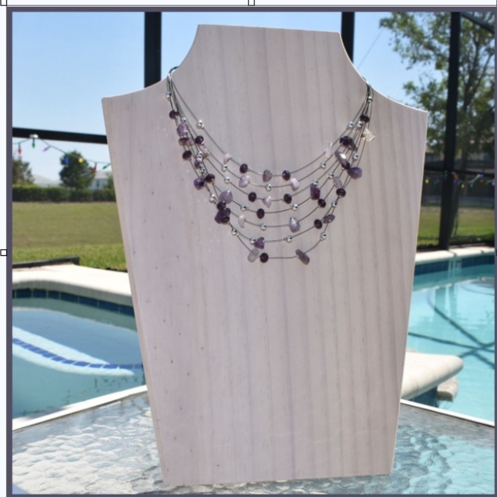 🎊HP 💍LAST ONE!! Purple Shell and Bead Necklace with earrings - Picture 2 of 3